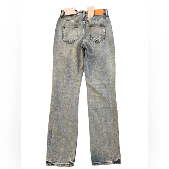 Avec Les Filles High Rise Distressed Light Wash Cool Girl Straight Fit Jean NWT - Picture 4 of 5